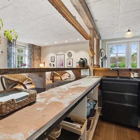 Newly Renovated Flat In Heart Of Daire Faldsled